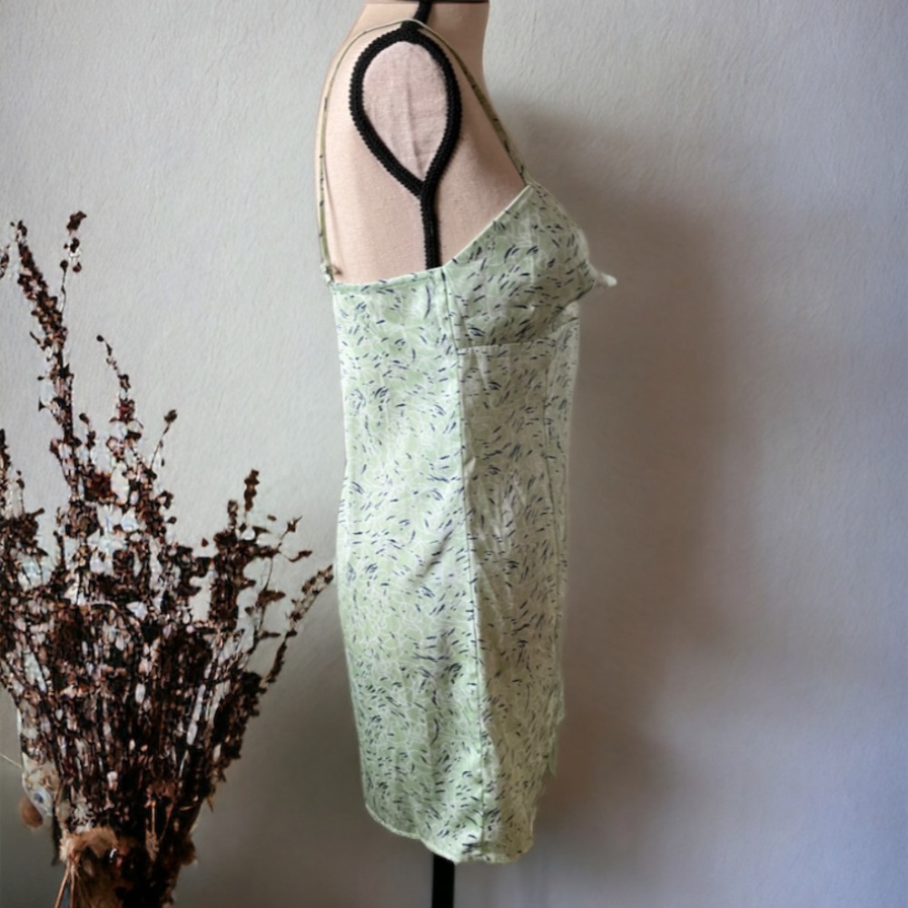Elodie O-Ring Patterned Slip Dress Size Small - Picture 7 of 12